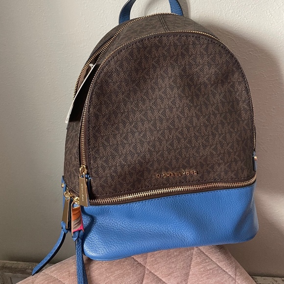 Michael Kors purse main image 4